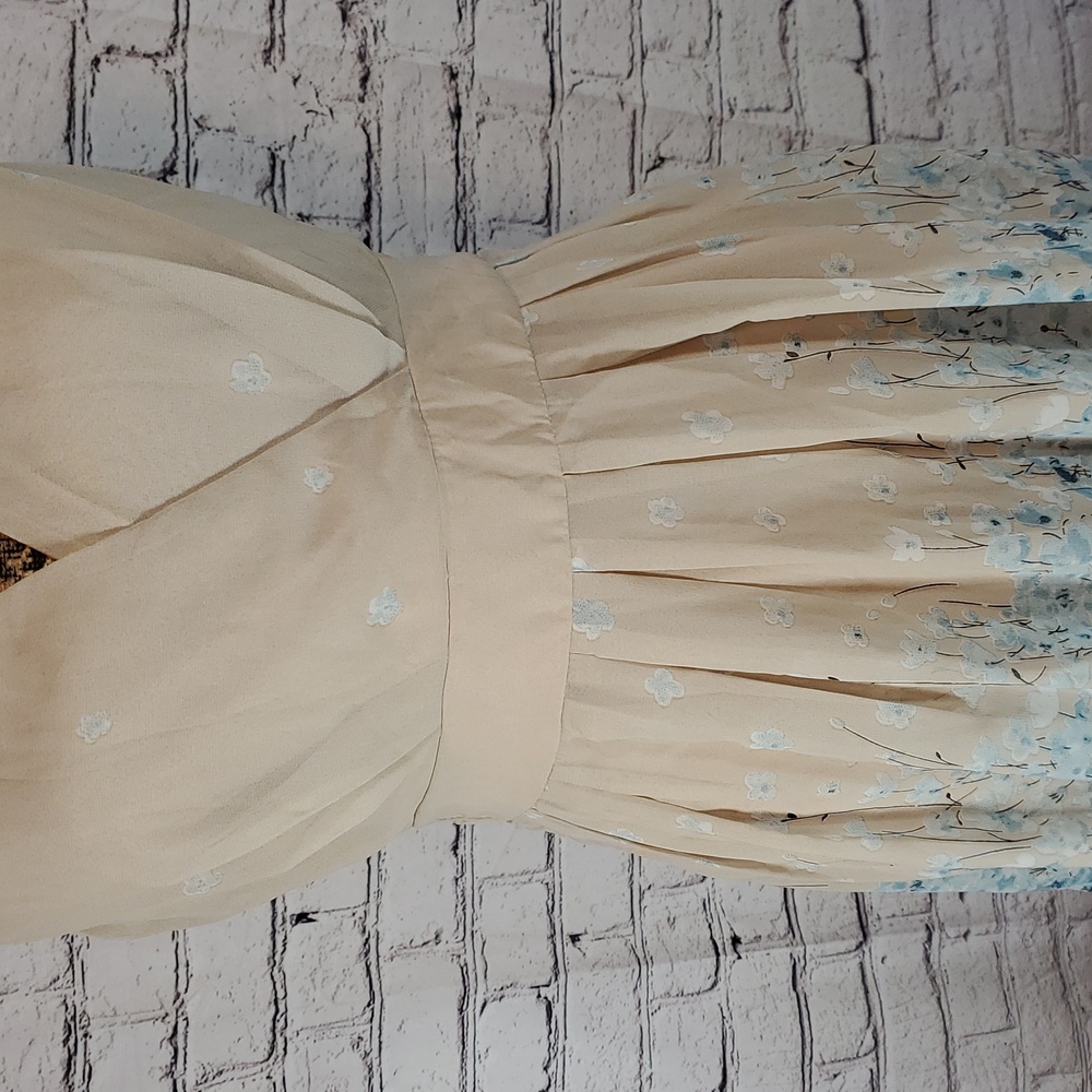 Yumi Cream and Blue Floral Dress Size 6/8 NWT - Picture 4 of 11